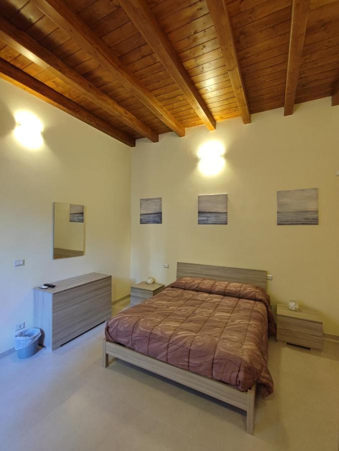 In Centro Rooms And Apartments Isola di Liri Exterior photo