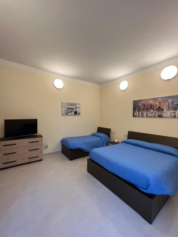 In Centro Rooms And Apartments Isola di Liri Exterior photo