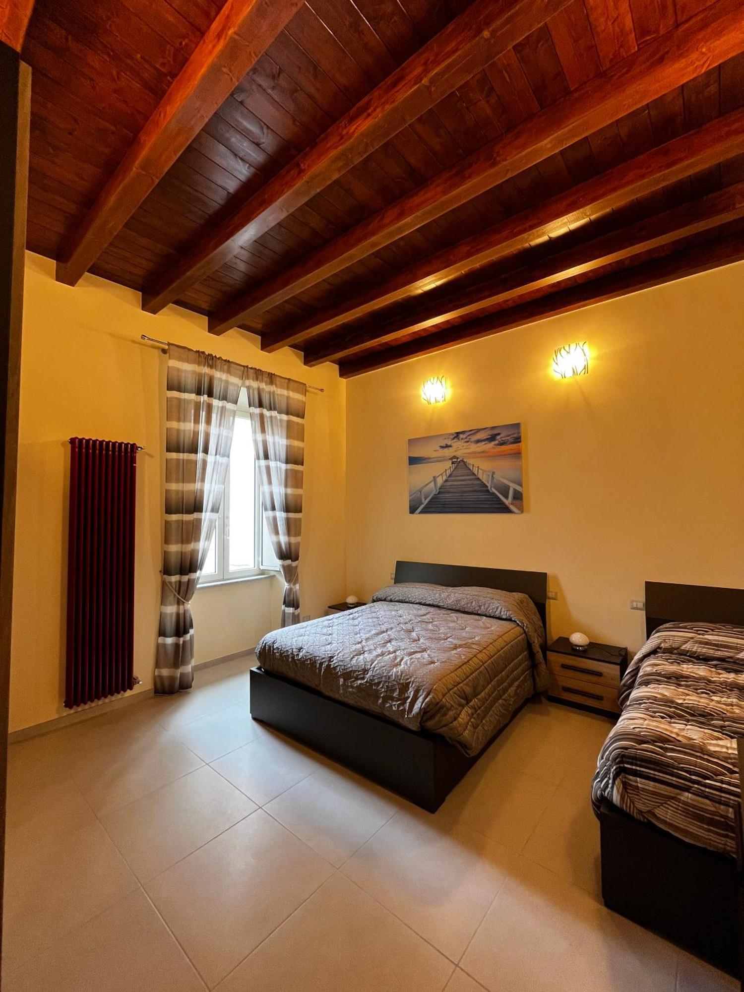 In Centro Rooms And Apartments Isola di Liri Exterior photo