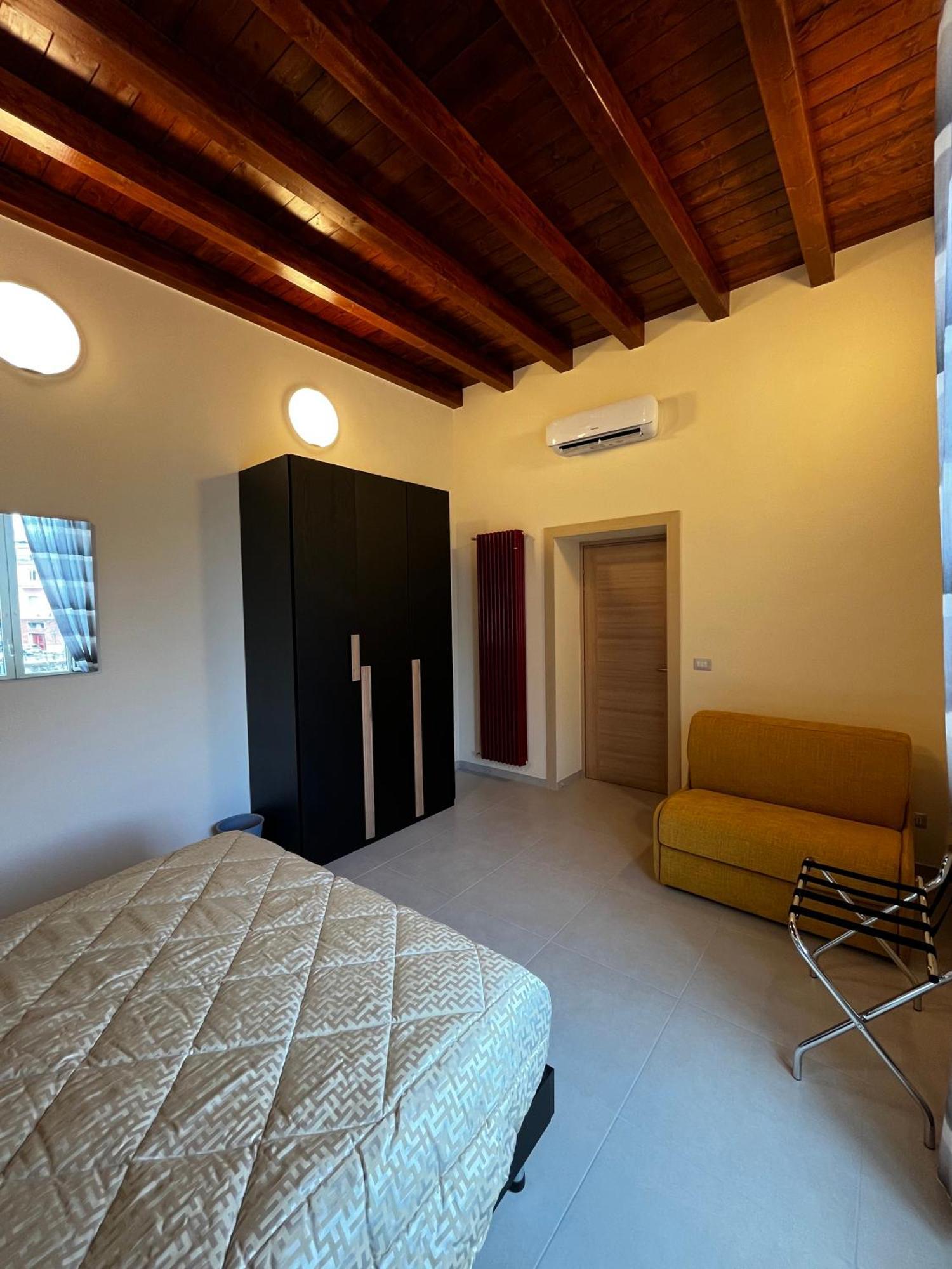 In Centro Rooms And Apartments Isola di Liri Exterior photo